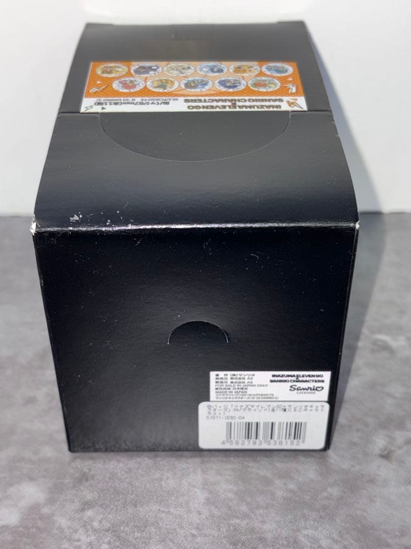 イナズマイレブン　GO サンリオキャラクターズ　缶バッジ　11個　1BOX