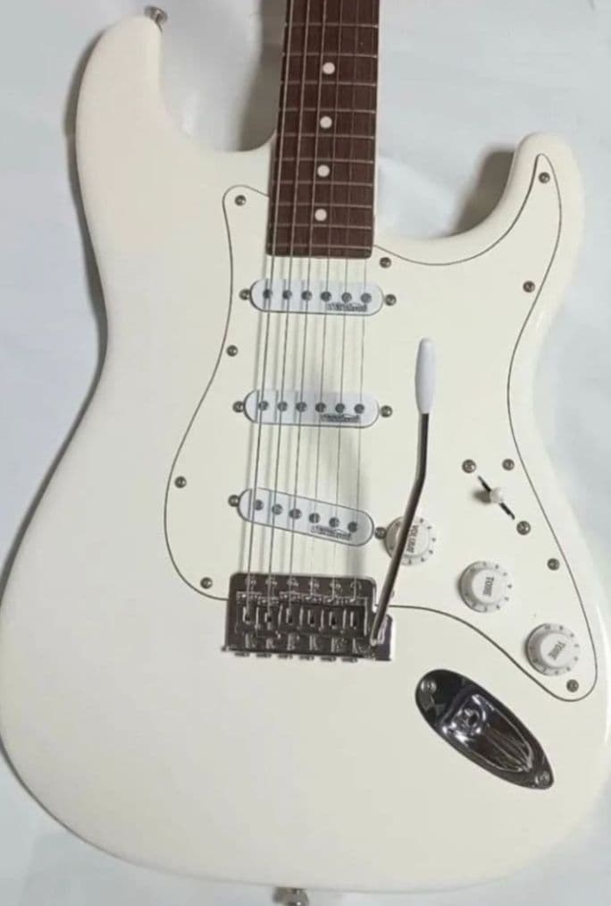 【 Head】ストラト　タイプギター ST-1R SWH ホワイト