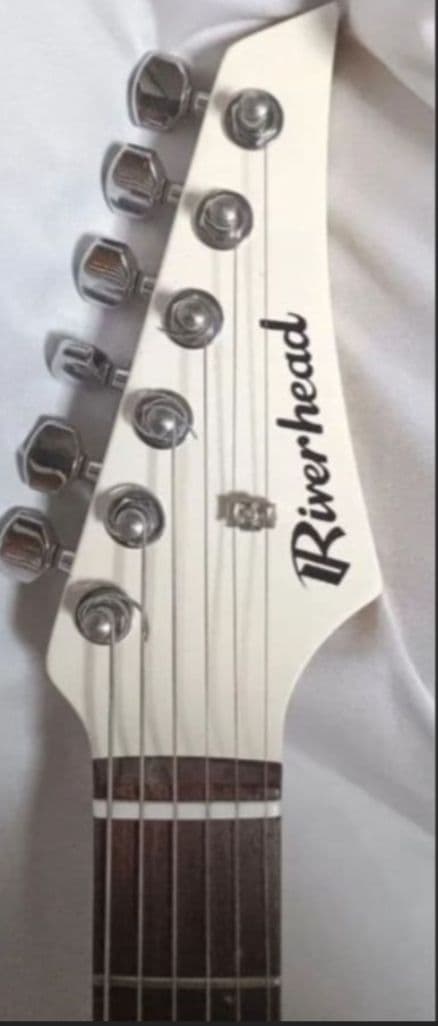 【 Head】ストラト　タイプギター ST-1R SWH ホワイト