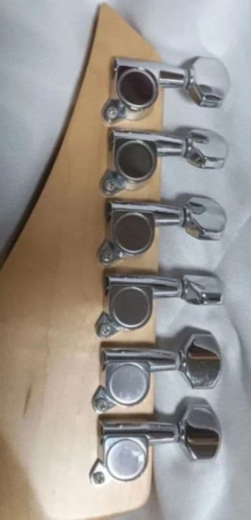 【 Head】ストラト　タイプギター ST-1R SWH ホワイト