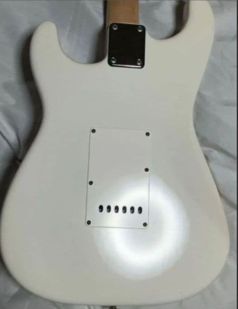 【 Head】ストラト　タイプギター ST-1R SWH ホワイト