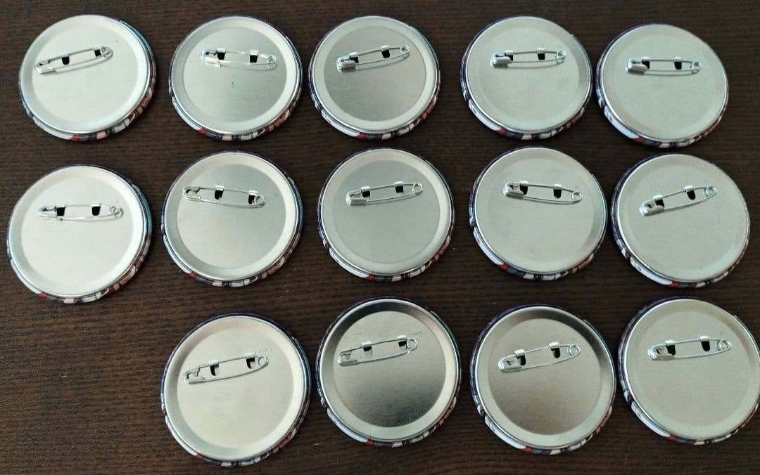 いれいす　りうら　缶バッジ 14個　まとめ売り