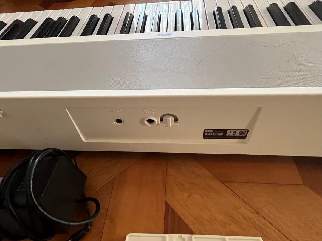 KORG 電子ピアノ B1 ホワイト 動作確認済・付属品あり