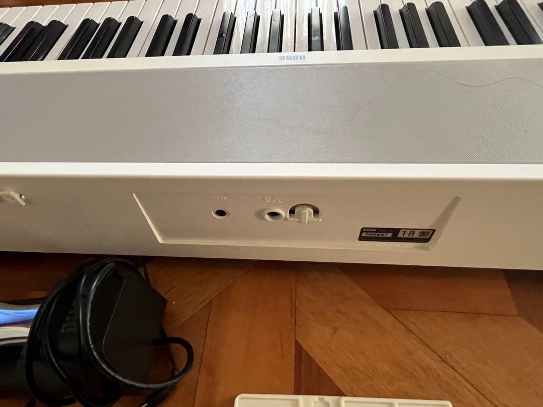 KORG 電子ピアノ B1 ホワイト 動作確認済・付属品あり