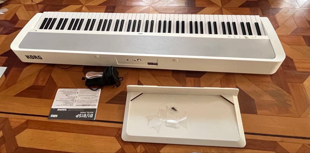 KORG 電子ピアノ B1 ホワイト 動作確認済・付属品あり