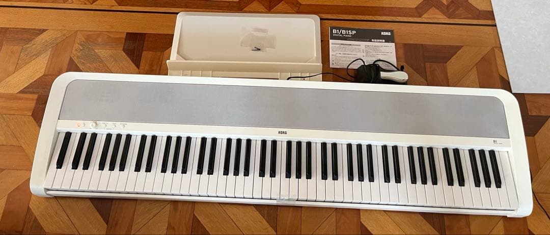 KORG 電子ピアノ B1 ホワイト 動作確認済・付属品あり
