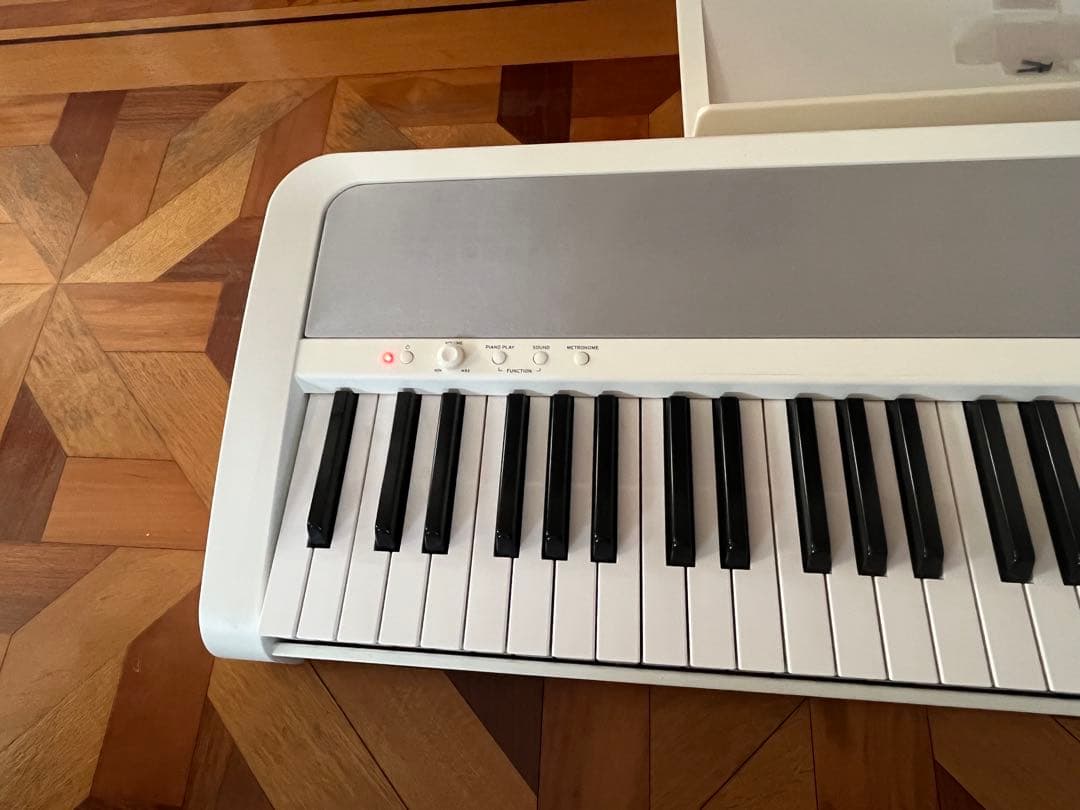KORG 電子ピアノ B1 ホワイト 動作確認済・付属品あり