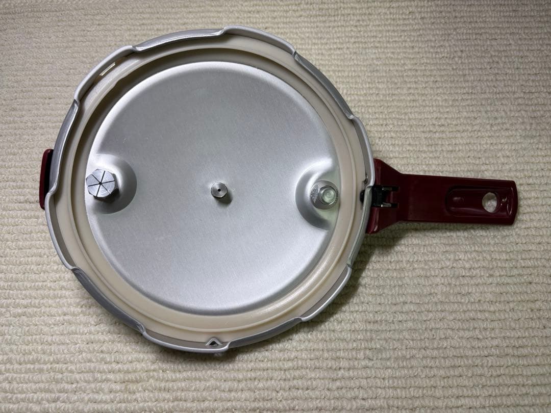 未使用 理研 圧力鍋 こなべちゃん 3.0ℓ 4合炊 RIKEN