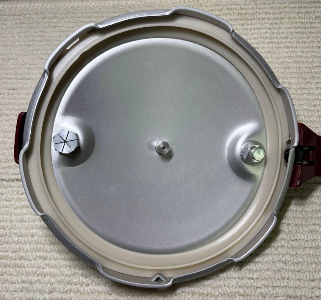 未使用 理研 圧力鍋 こなべちゃん 3.0ℓ 4合炊 RIKEN