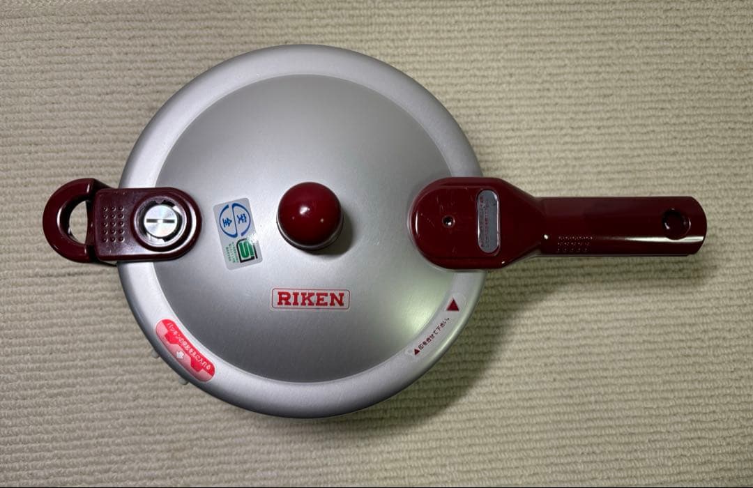 未使用 理研 圧力鍋 こなべちゃん 3.0ℓ 4合炊 RIKEN