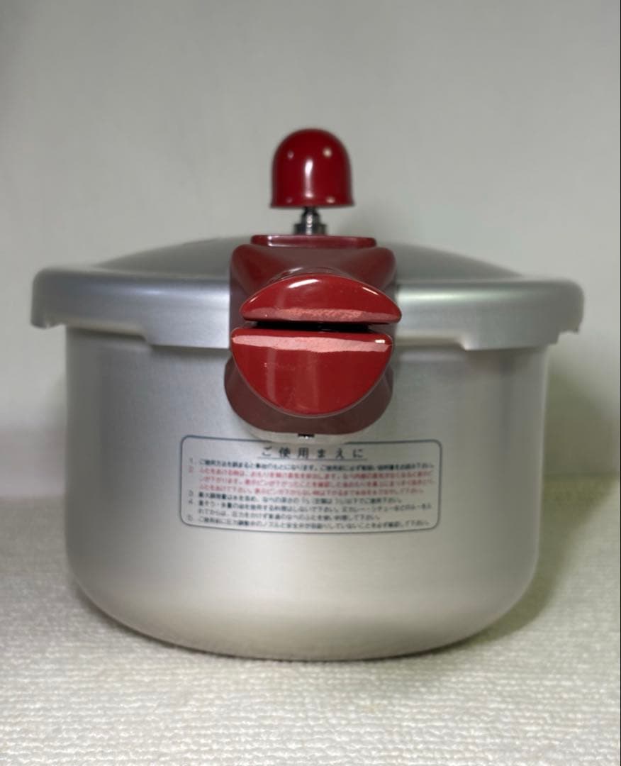 未使用 理研 圧力鍋 こなべちゃん 3.0ℓ 4合炊 RIKEN