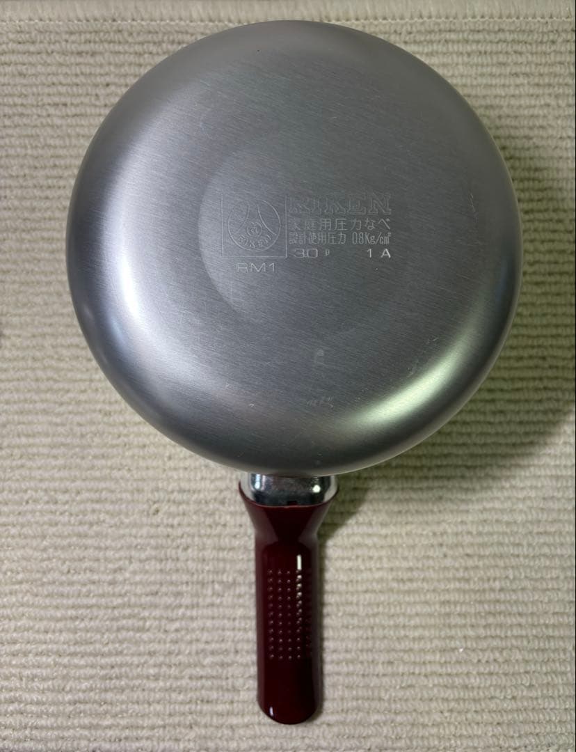 未使用 理研 圧力鍋 こなべちゃん 3.0ℓ 4合炊 RIKEN