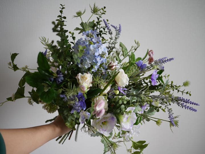 送料込！！アーティフィシャルフラワーブーケ⭐︎小花ブーケ&ブートニアセット