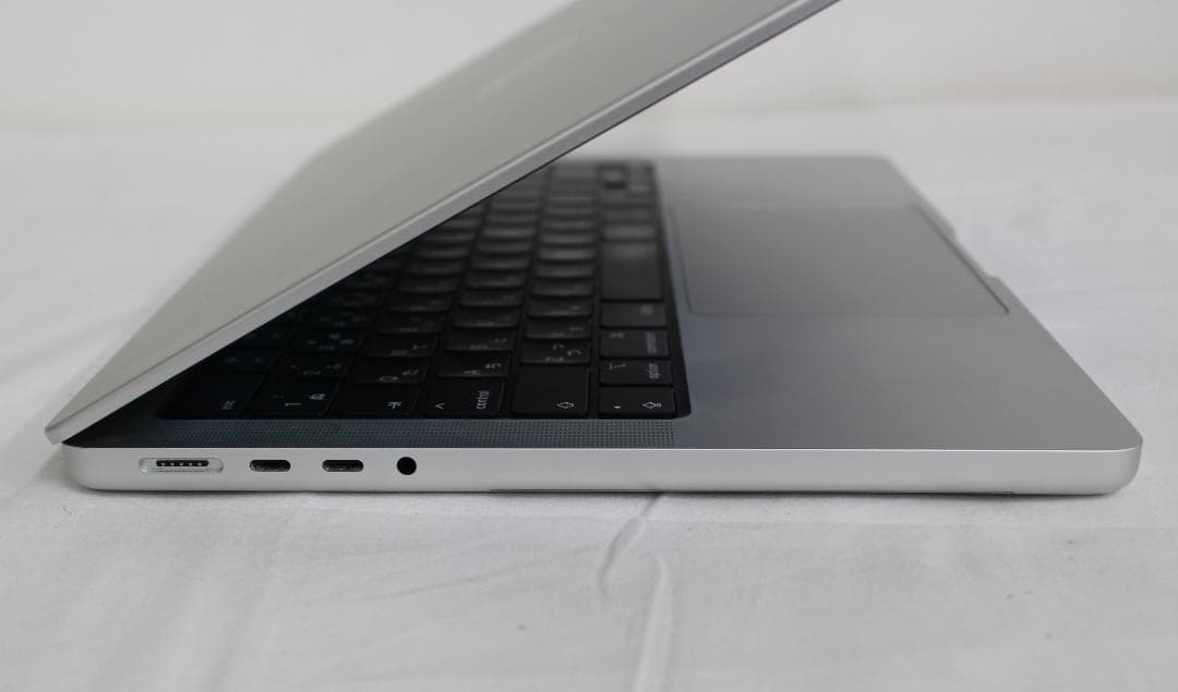 美品 MacBook Pro 14 M1Pro 32GB 1TB (動作確認済)