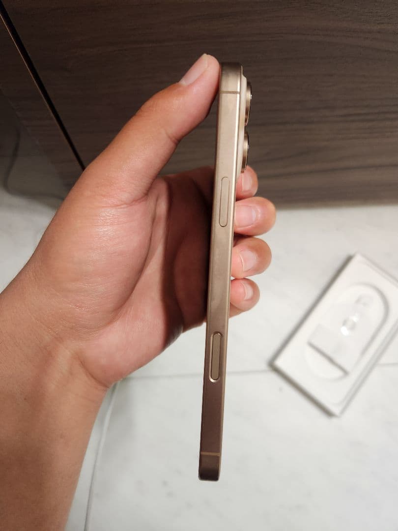 Apple iPhone16 proMax 512GB デザートチタニウム