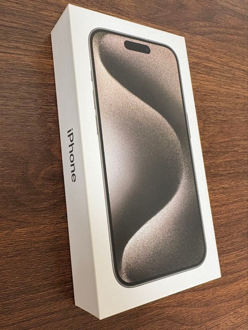 iPhone 15Pro 本体【おまけ付き】