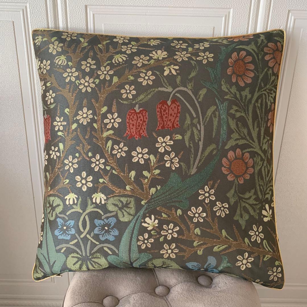 クンユ　#966 クッションカバー　44角 ブラックソーン