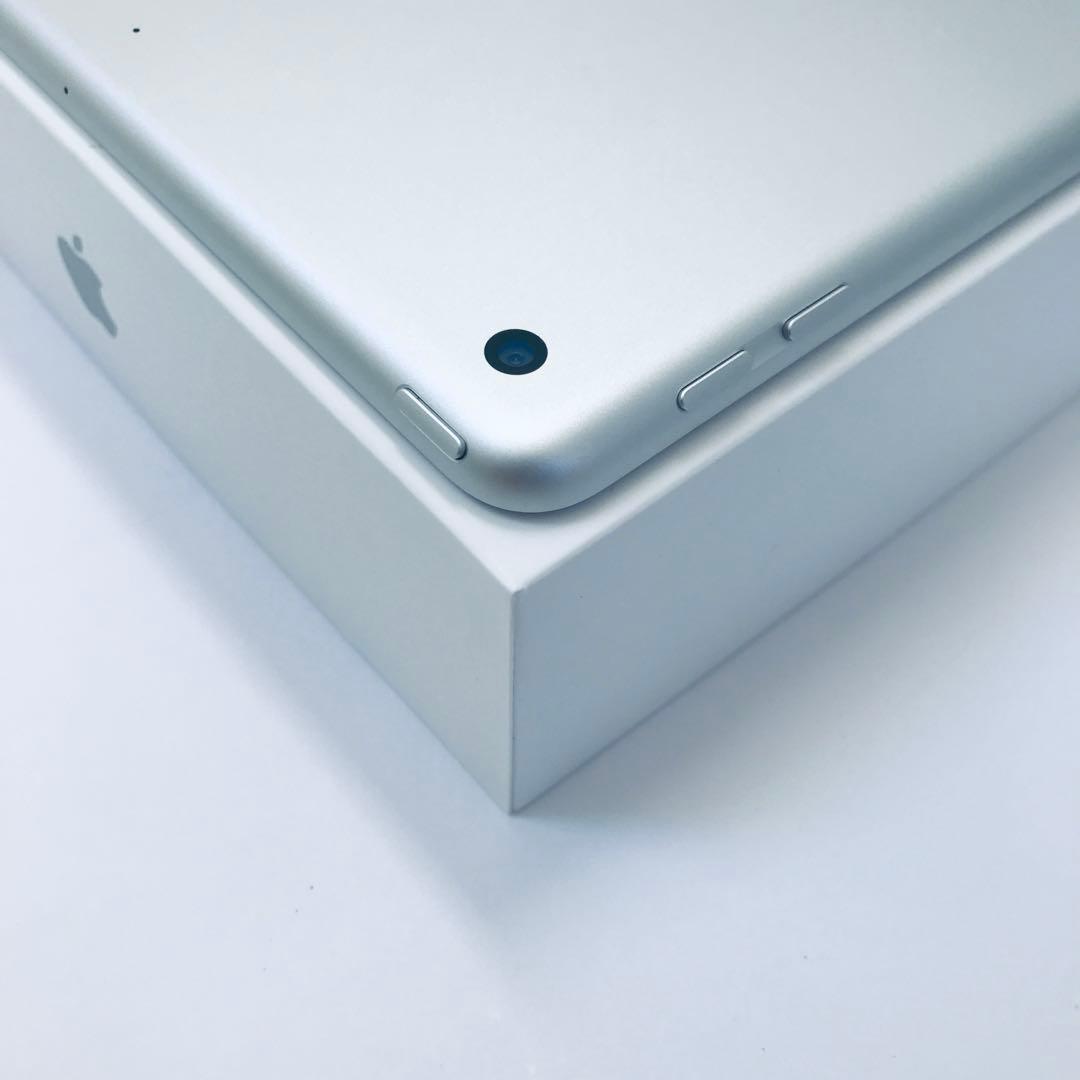 Apple iPad 第6世代 Wi-Fi 32GB【美品】