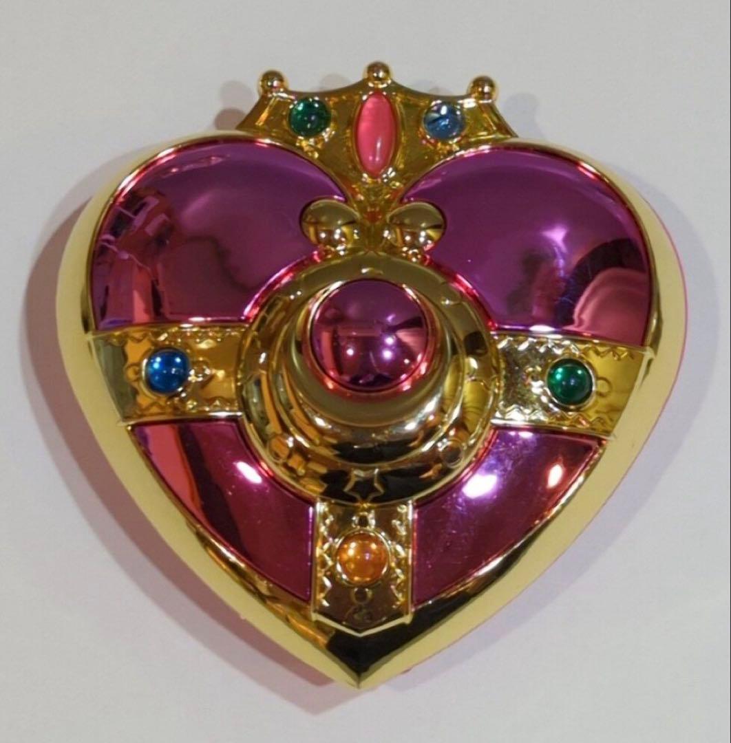 セーラームーン　コズミックハートミラーケース BANDAI 新品未開封