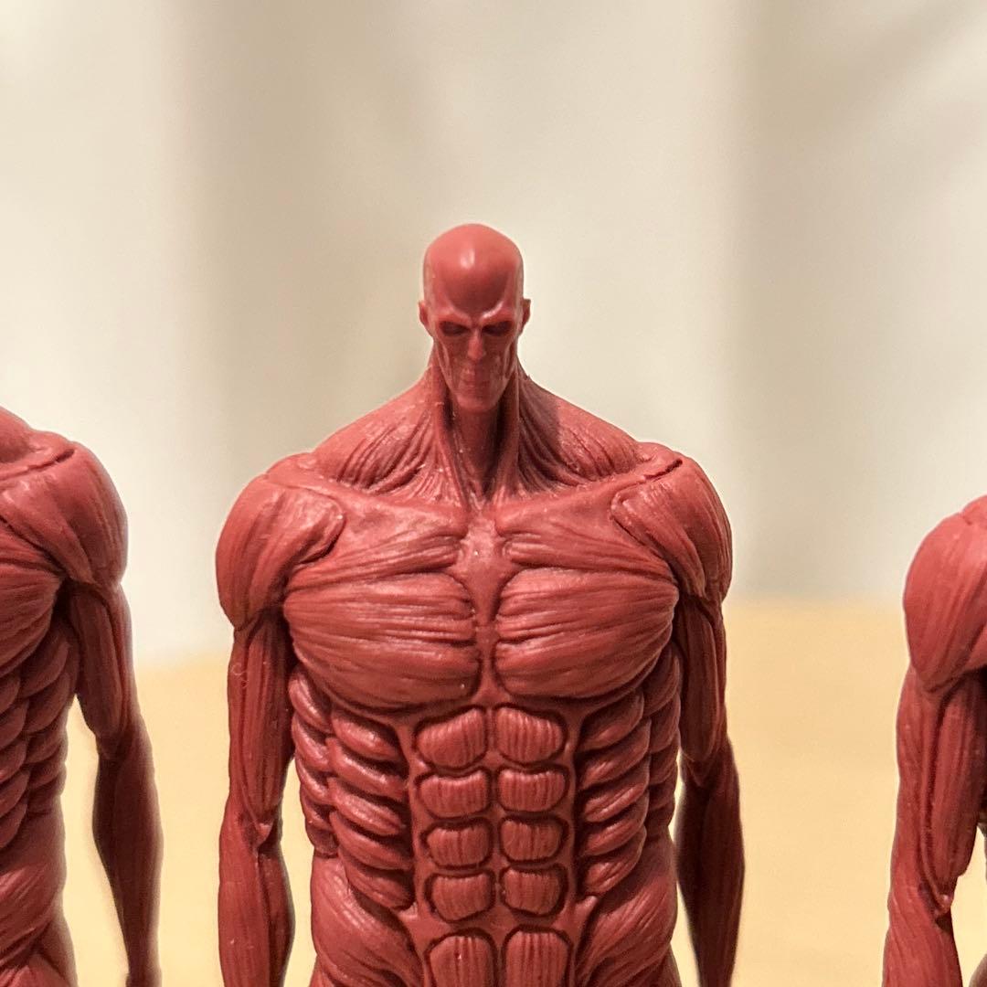 進撃の巨人　一番くじ　超大型巨人