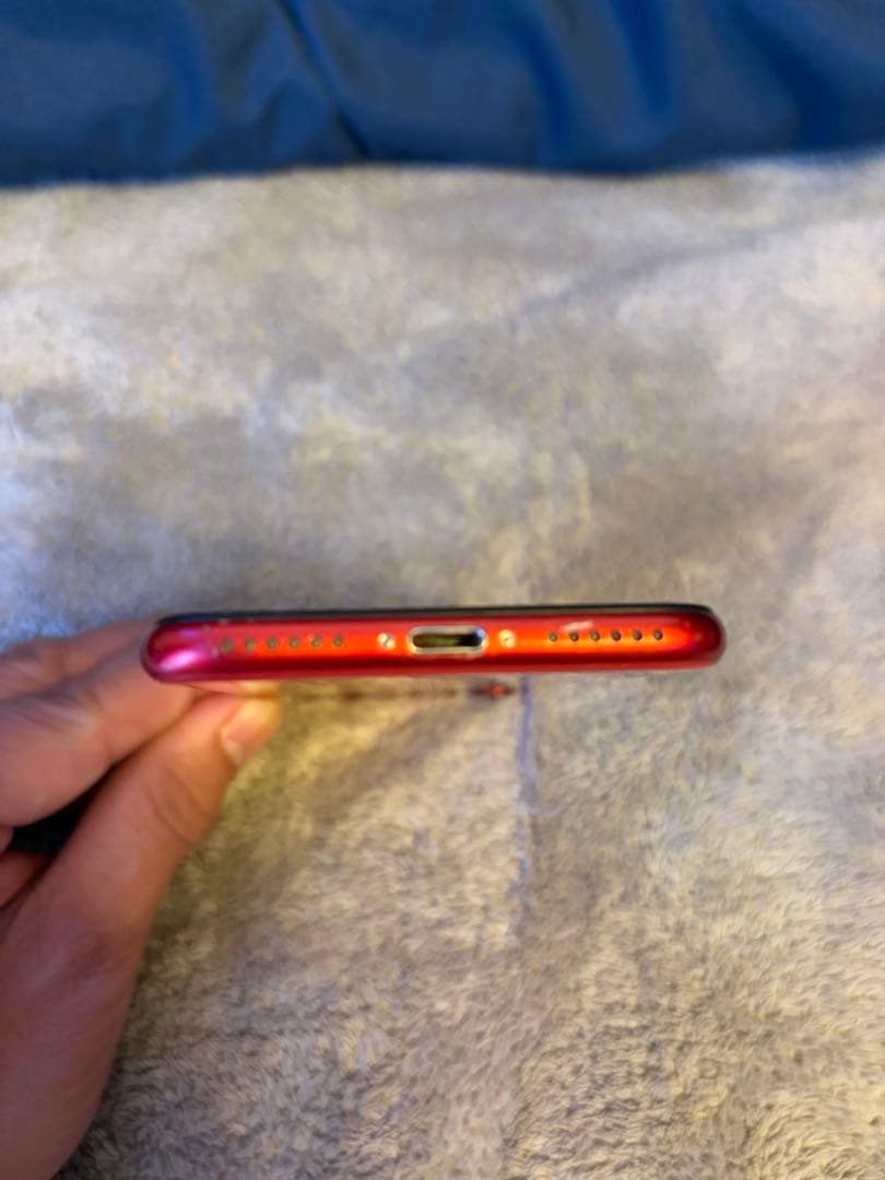 美品 iPhone SE 第2世代 128GB 赤 社外バッテリー