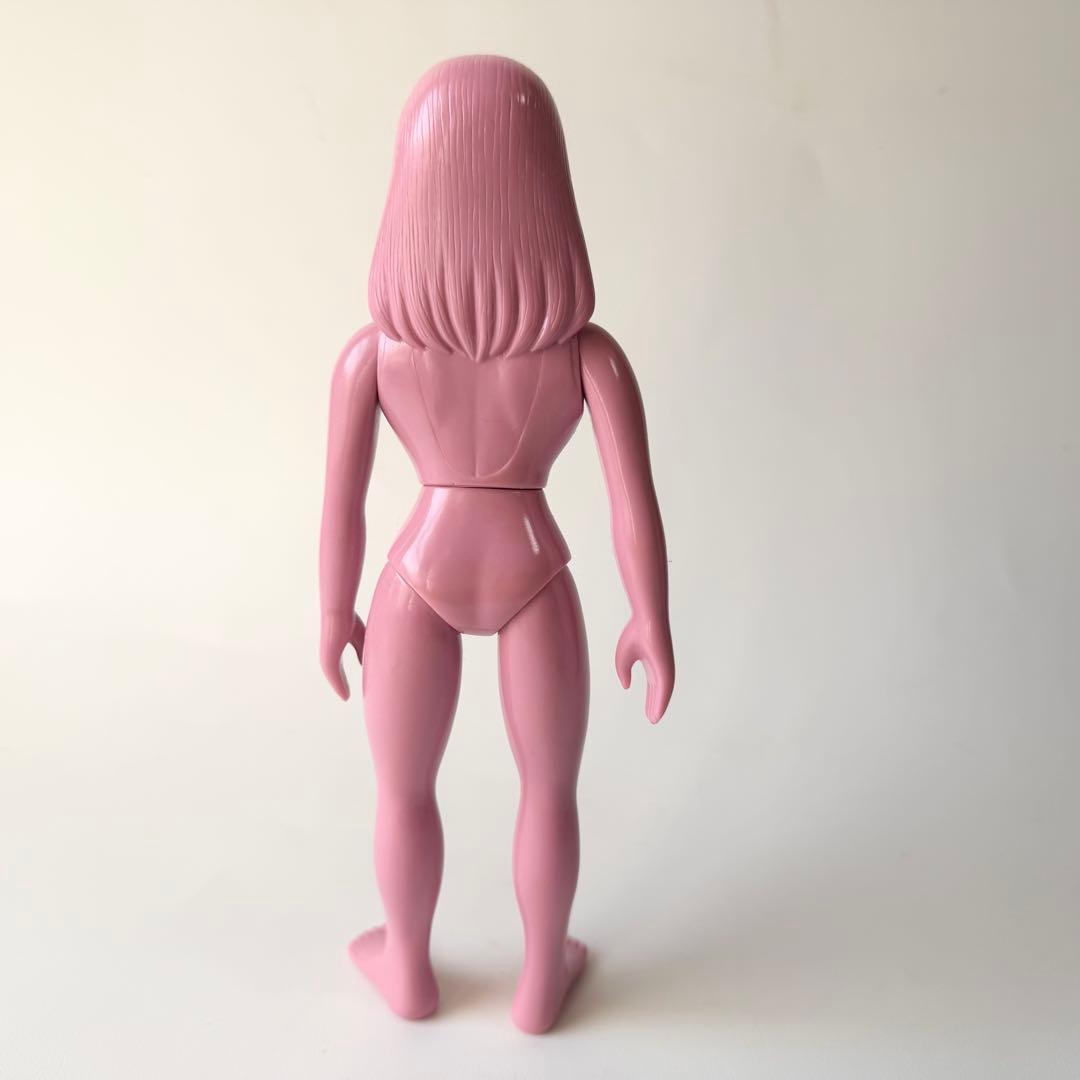 マーミット　アンヌ隊員　未塗装　ピンク　ソフビ　フィギュア