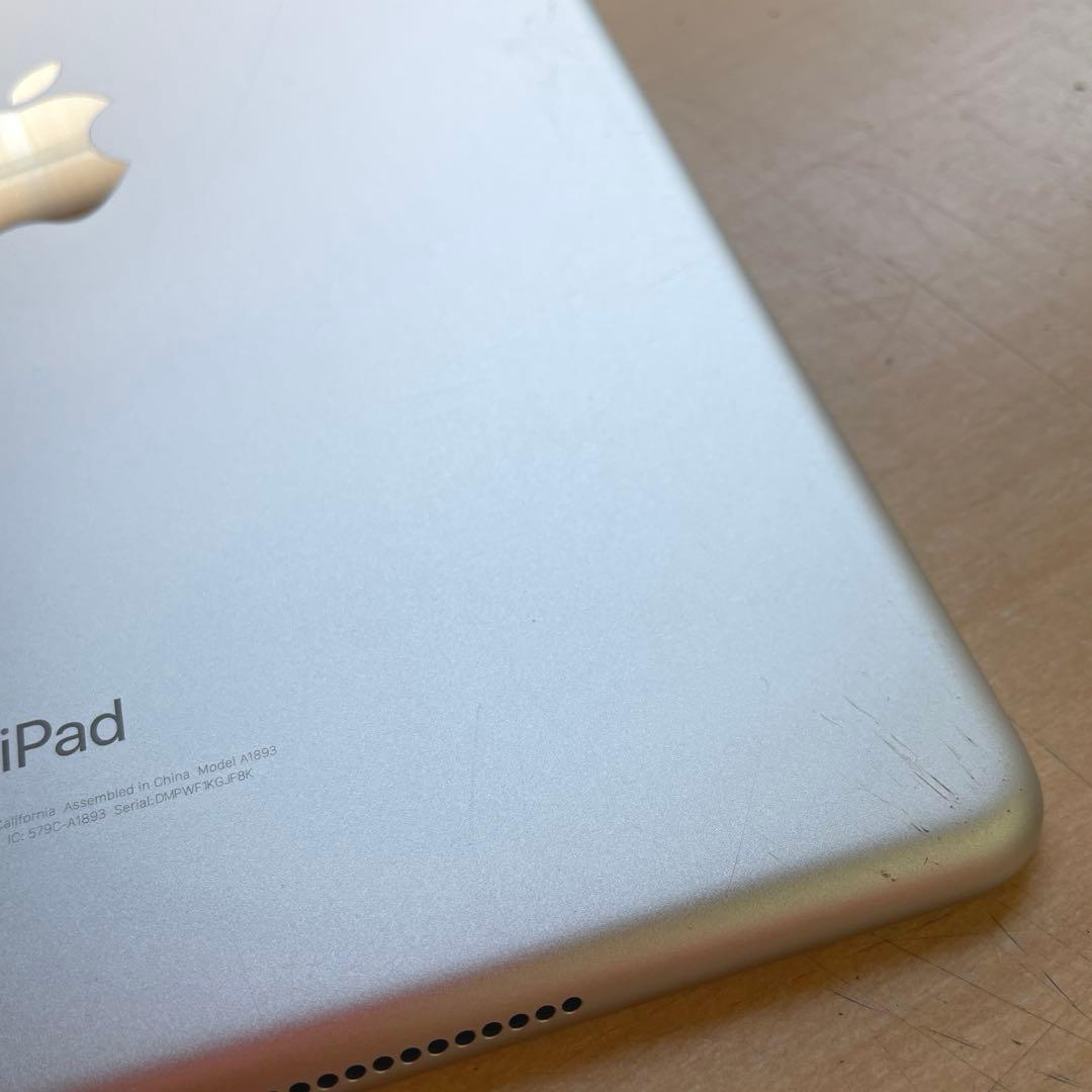 iPad 第6世代　A1893　Wi-Fiモデル　シルバー　32GB 美品　#8