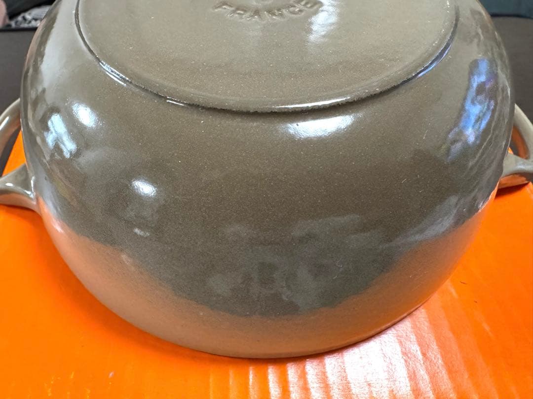 ル・クルーゼ マルミット 18センチ 色 リネン 鍋