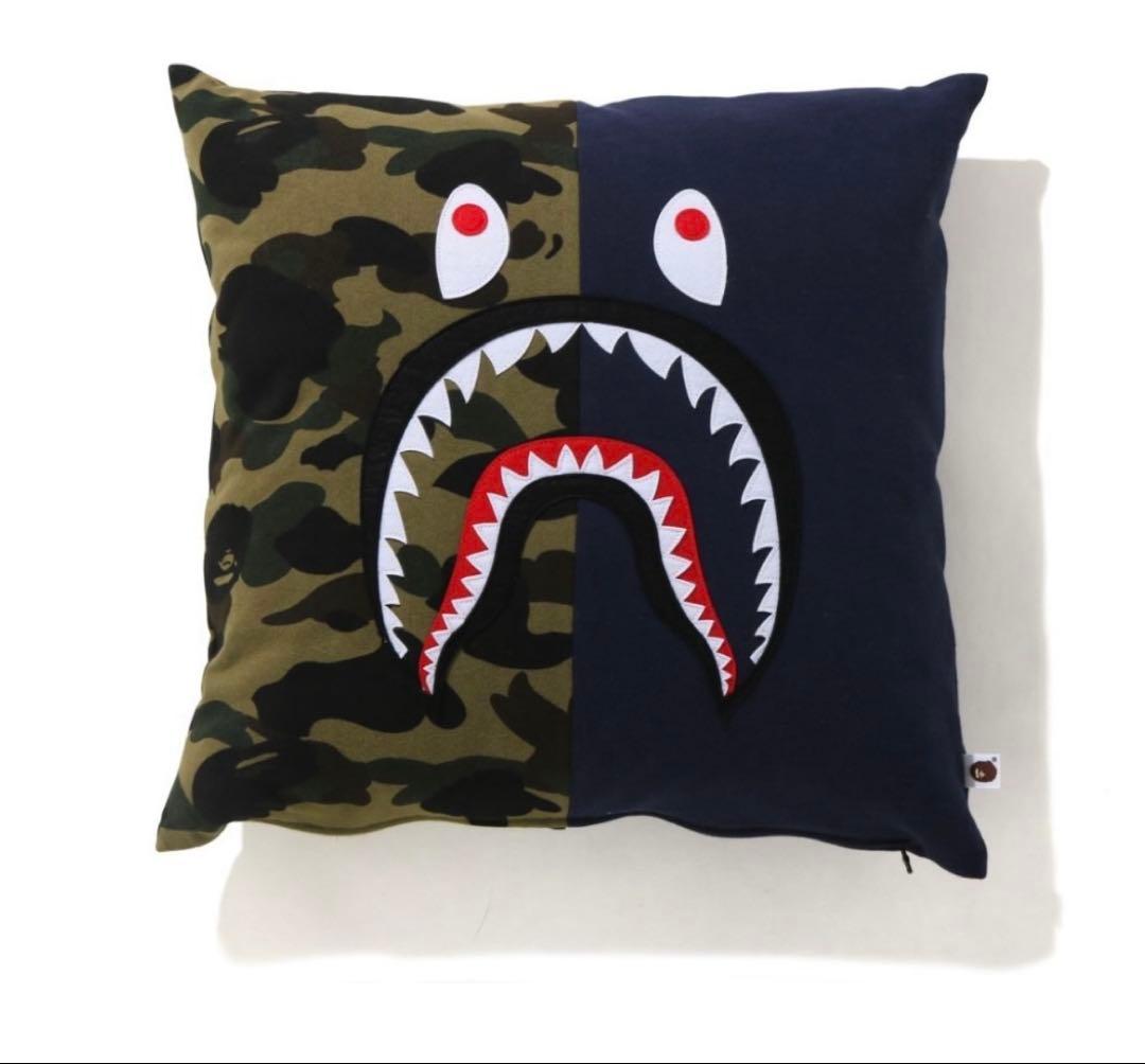 BAPE 1ST CAMO SHARK CUSHIONS クッション