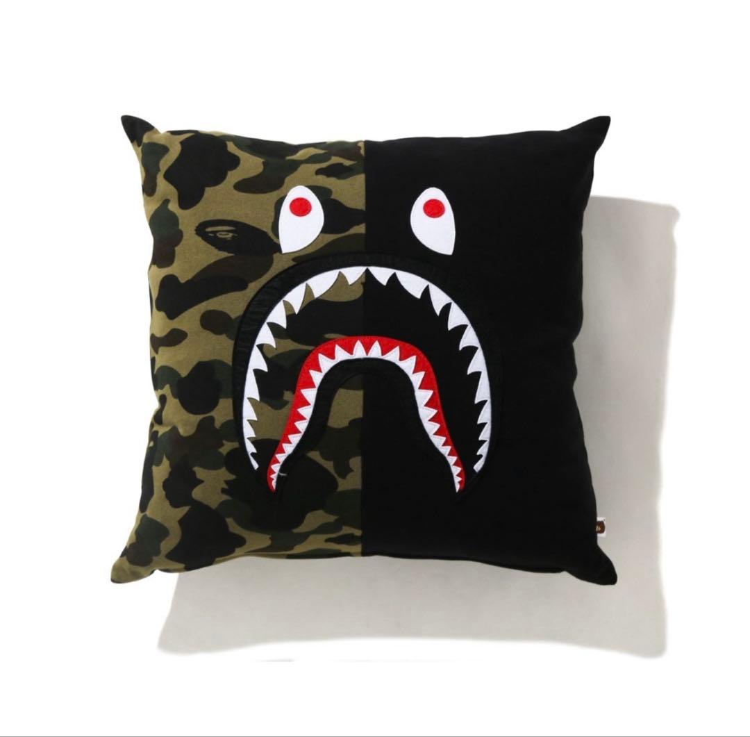 BAPE 1ST CAMO SHARK CUSHIONS クッション