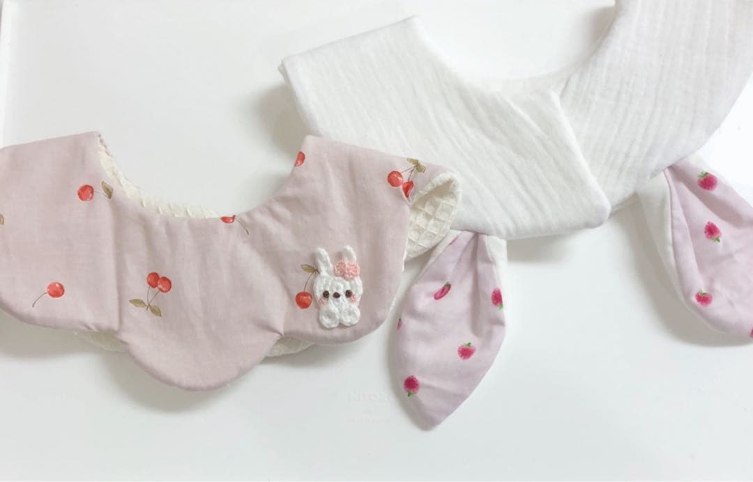 ハンドメイド　うさみみポーチ　まぁちゃん様