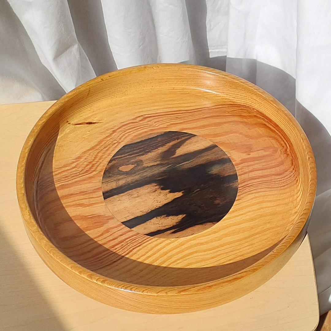 お盆 松 幅29.8cm 高4.2cm 黒柿のはめ込み 飾り盆 超銘木