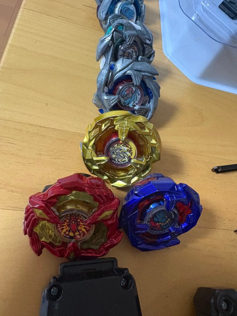 ベイブレードセット ベイリング・スタジアム・発射器付き