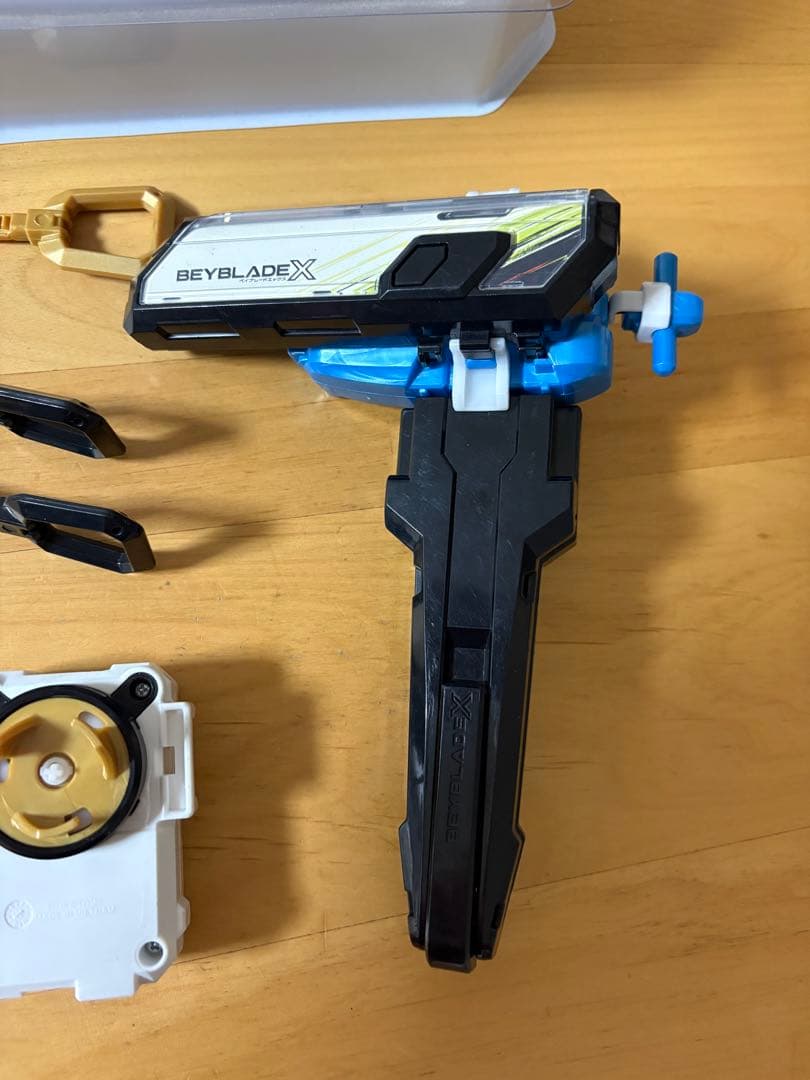 ベイブレードセット ベイリング・スタジアム・発射器付き