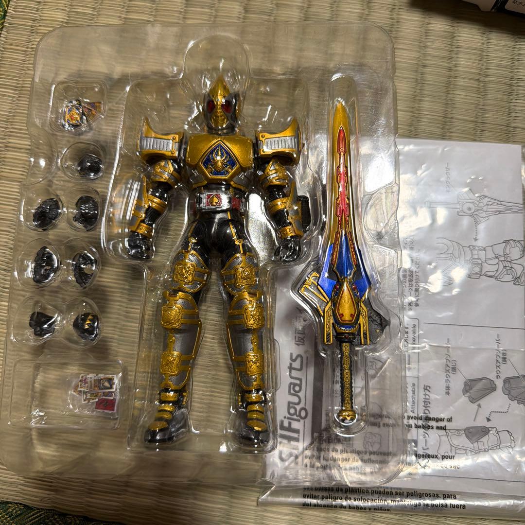 S.H.Figuarts 仮面ライダーブレイド キングフォーム