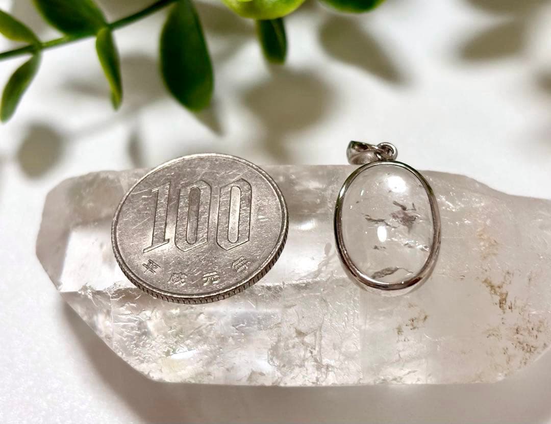 究極品質　オパール最高峰の希少価値　エメラルドグリーンハイアライトオパールのPT