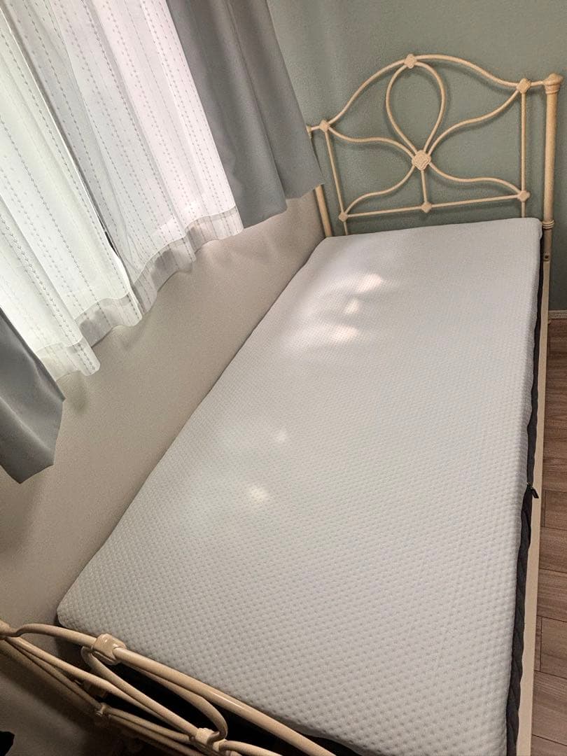 希少 ローラアシュレイ ベッドフレーム Petula シングル