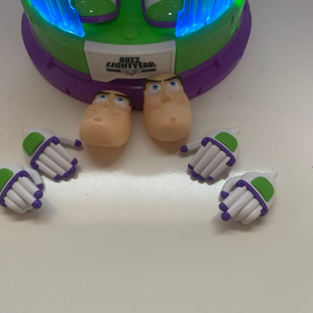 トイストーリー　バズ　バターカップ　おもちゃ
