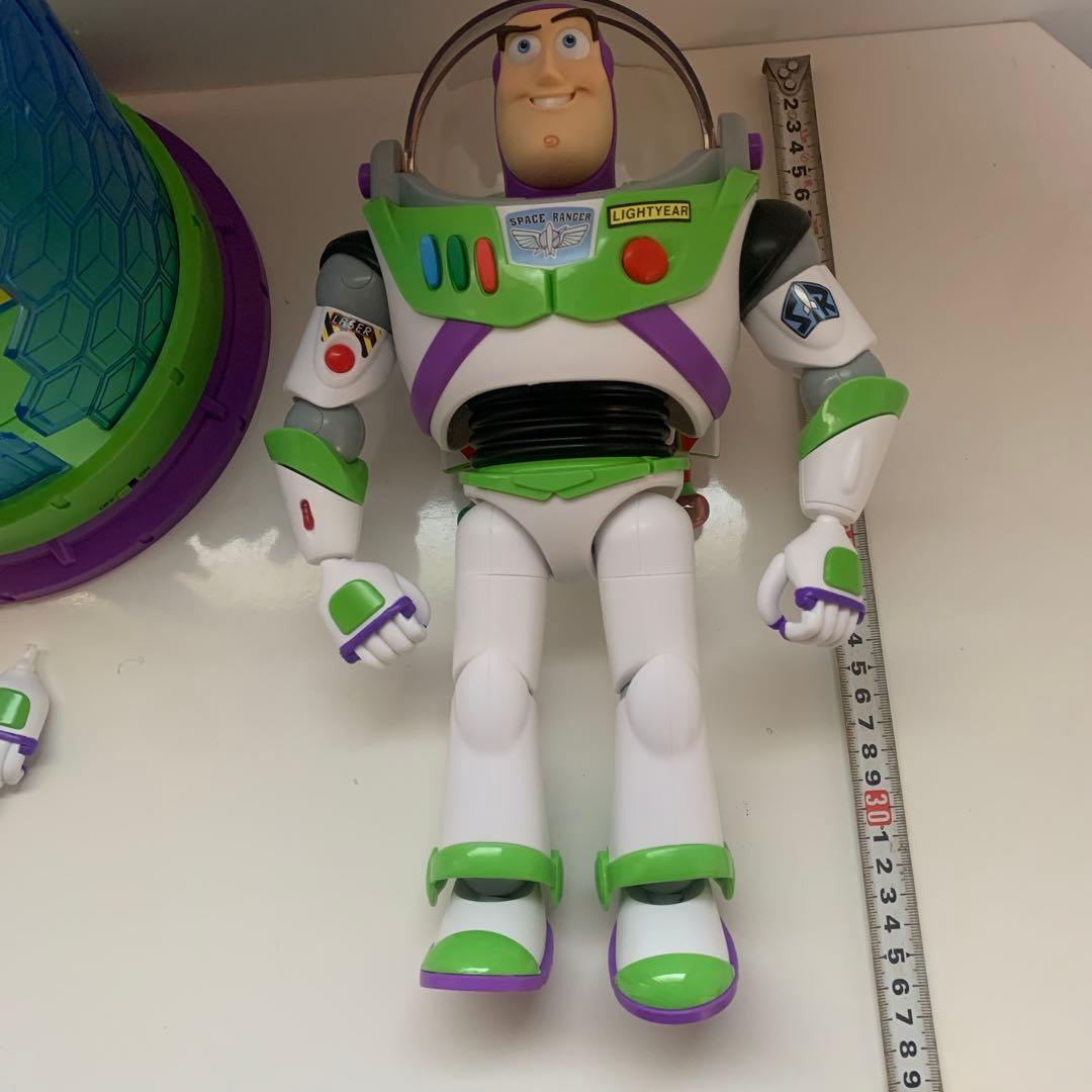 トイストーリー　バズ　バターカップ　おもちゃ