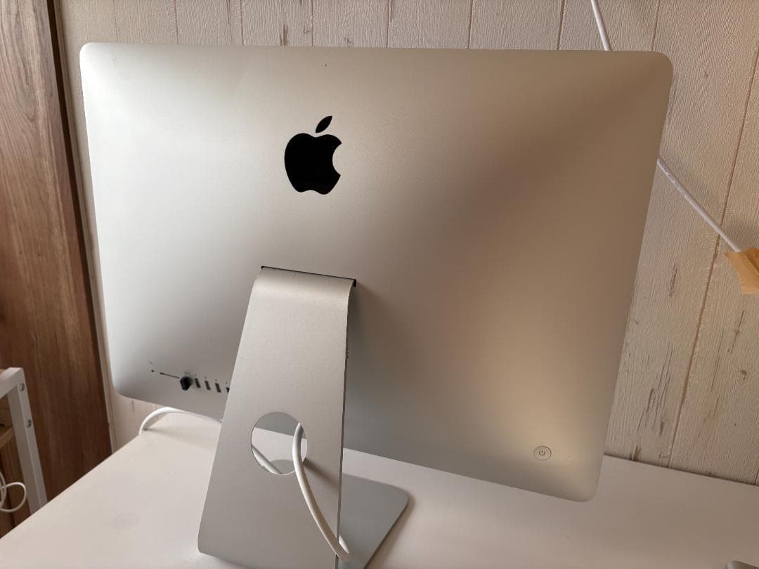 iMac 2015 4Kモデル 21.5インチ