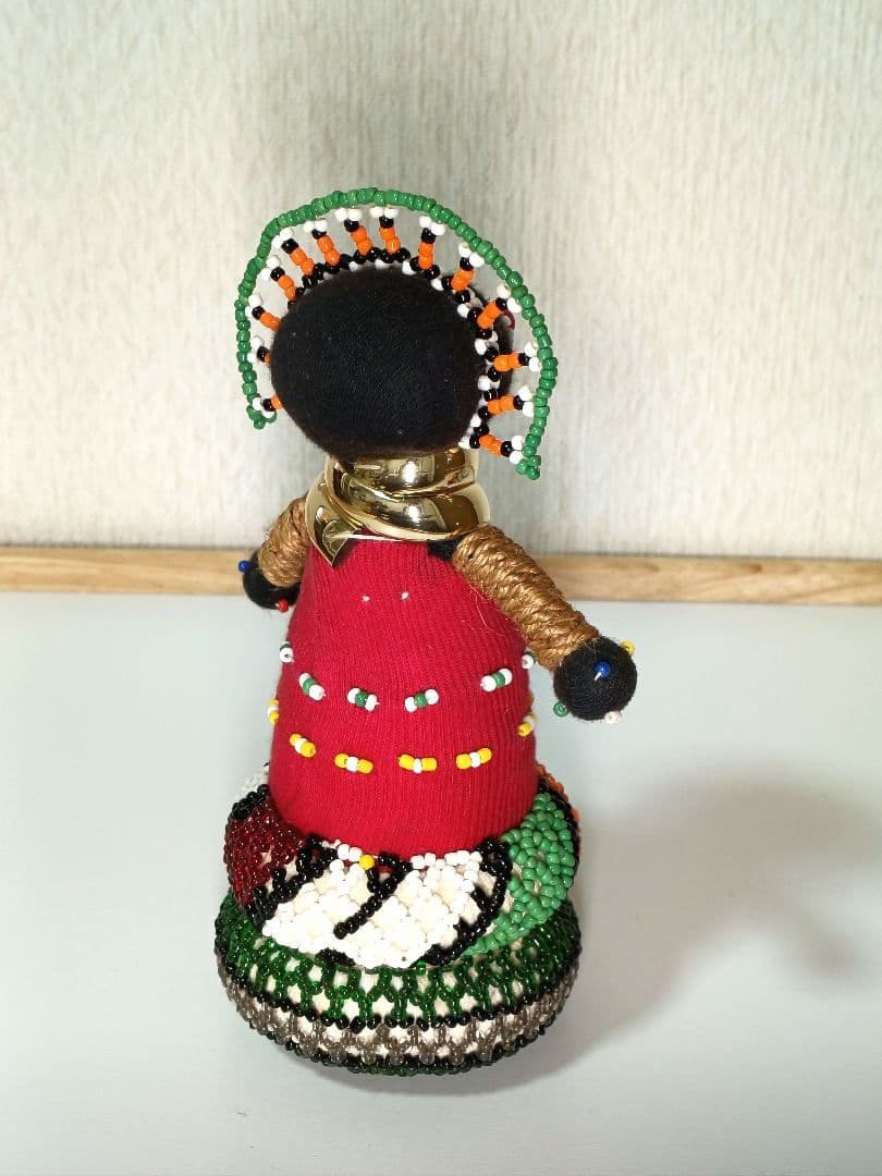 ンデベレ人形 南アフリカ ビーズ 子宝 安産 お守り 魔除け