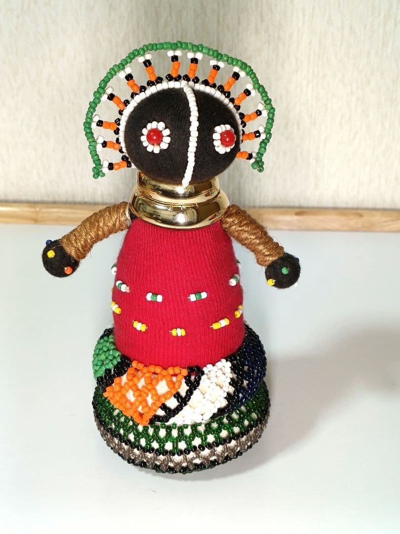 ンデベレ人形 南アフリカ ビーズ 子宝 安産 お守り 魔除け
