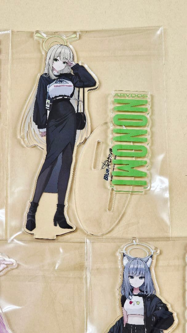 ブルーアーカイブ　アクスタ5人セット　韓国ポップアップストア　PEERコラボ