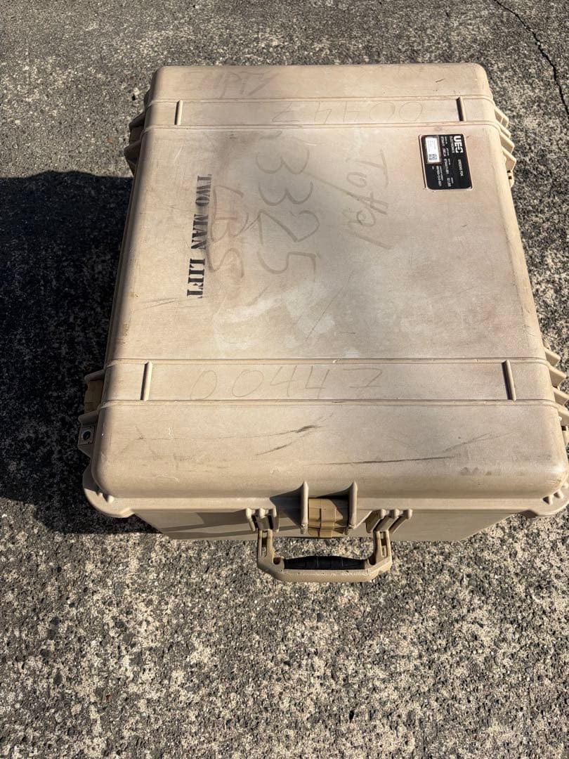 米軍　ペリカン　ハードケース　プロテクターケース1620 DESERT TAN