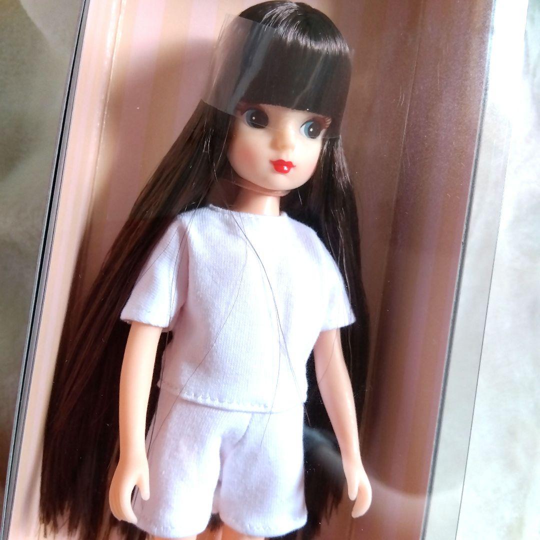 未開封 リカちゃんキャッスル☆リカちゃん ロングヘア 濃茶 赤リップ