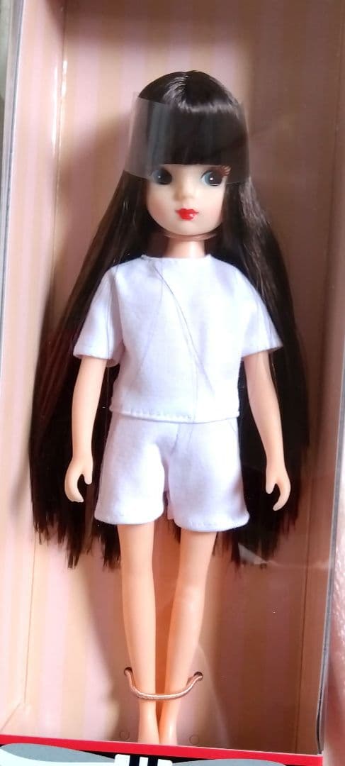 未開封 リカちゃんキャッスル☆リカちゃん ロングヘア 濃茶 赤リップ