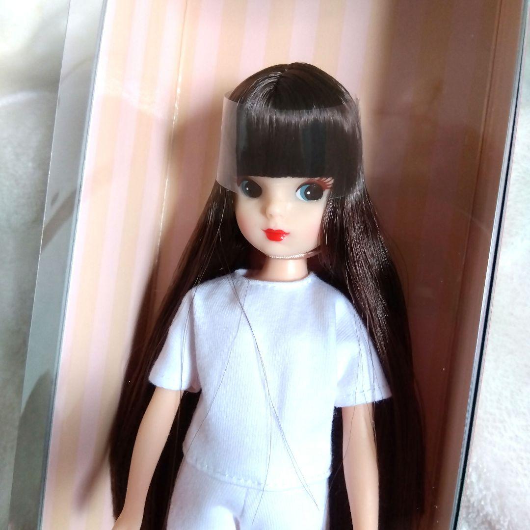 未開封 リカちゃんキャッスル☆リカちゃん ロングヘア 濃茶 赤リップ