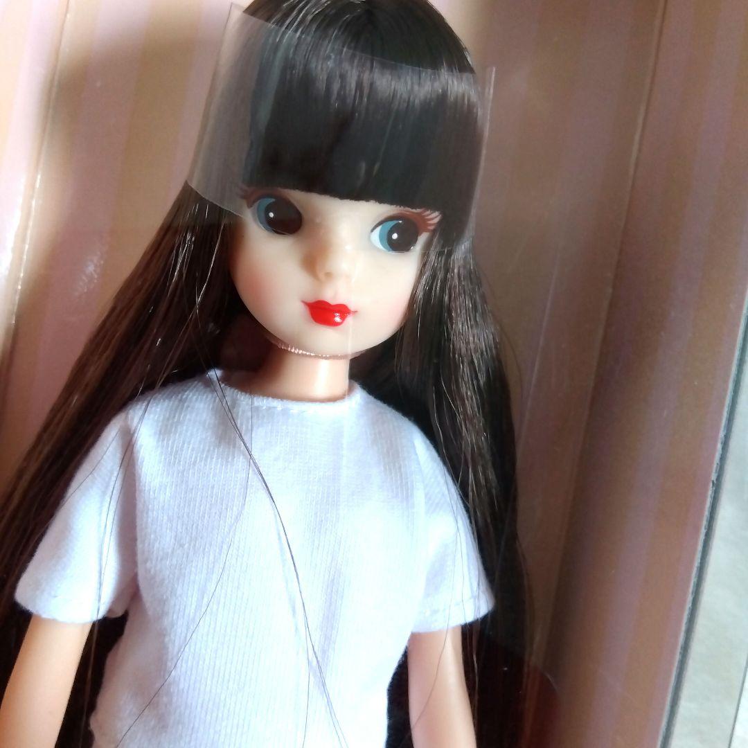 未開封 リカちゃんキャッスル☆リカちゃん ロングヘア 濃茶 赤リップ