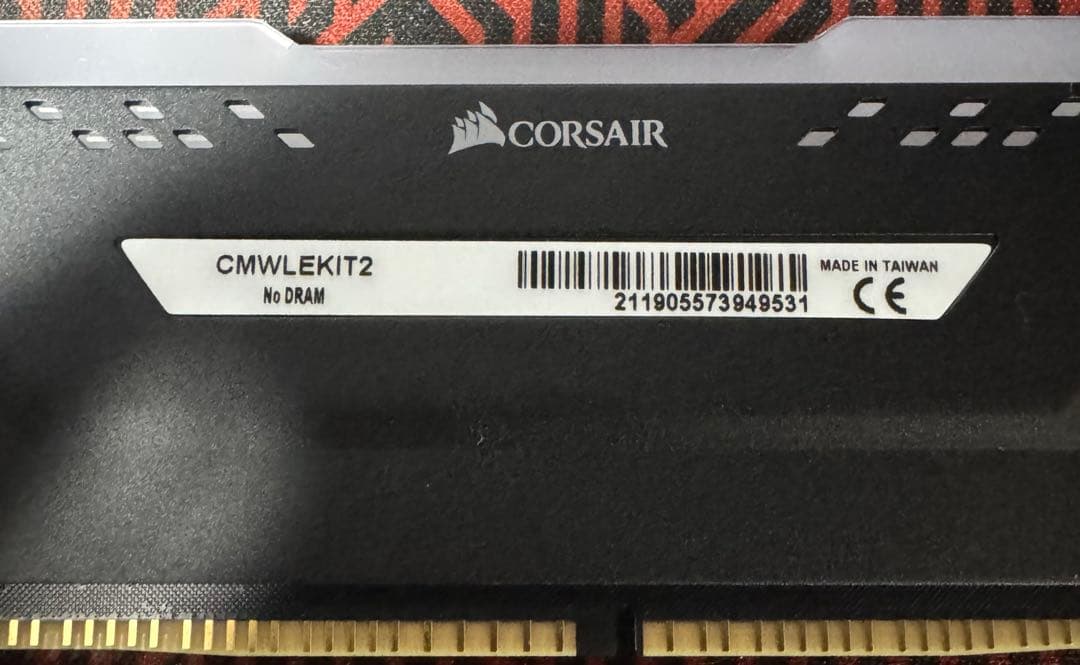 CORSAIR DDR4-3600MHz16GB×2枚+ダミーメモリ