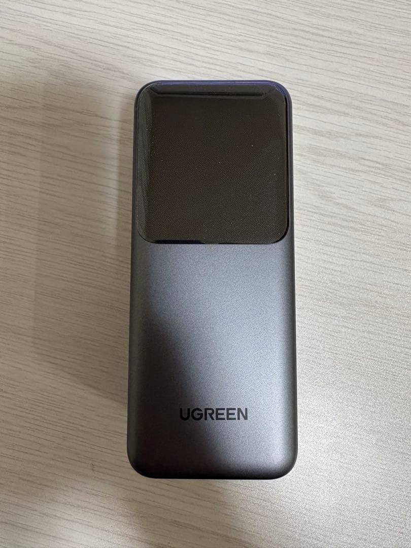 UGREEN モバイルバッテリー※ハードケース付